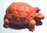 Land- Schildkröte / kleine, sehr lebensnahe Miniatur-Skulptur aus rotem Hibiscus Holz